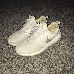 Women’s Nike Roshe Tennis Shoes - Gold